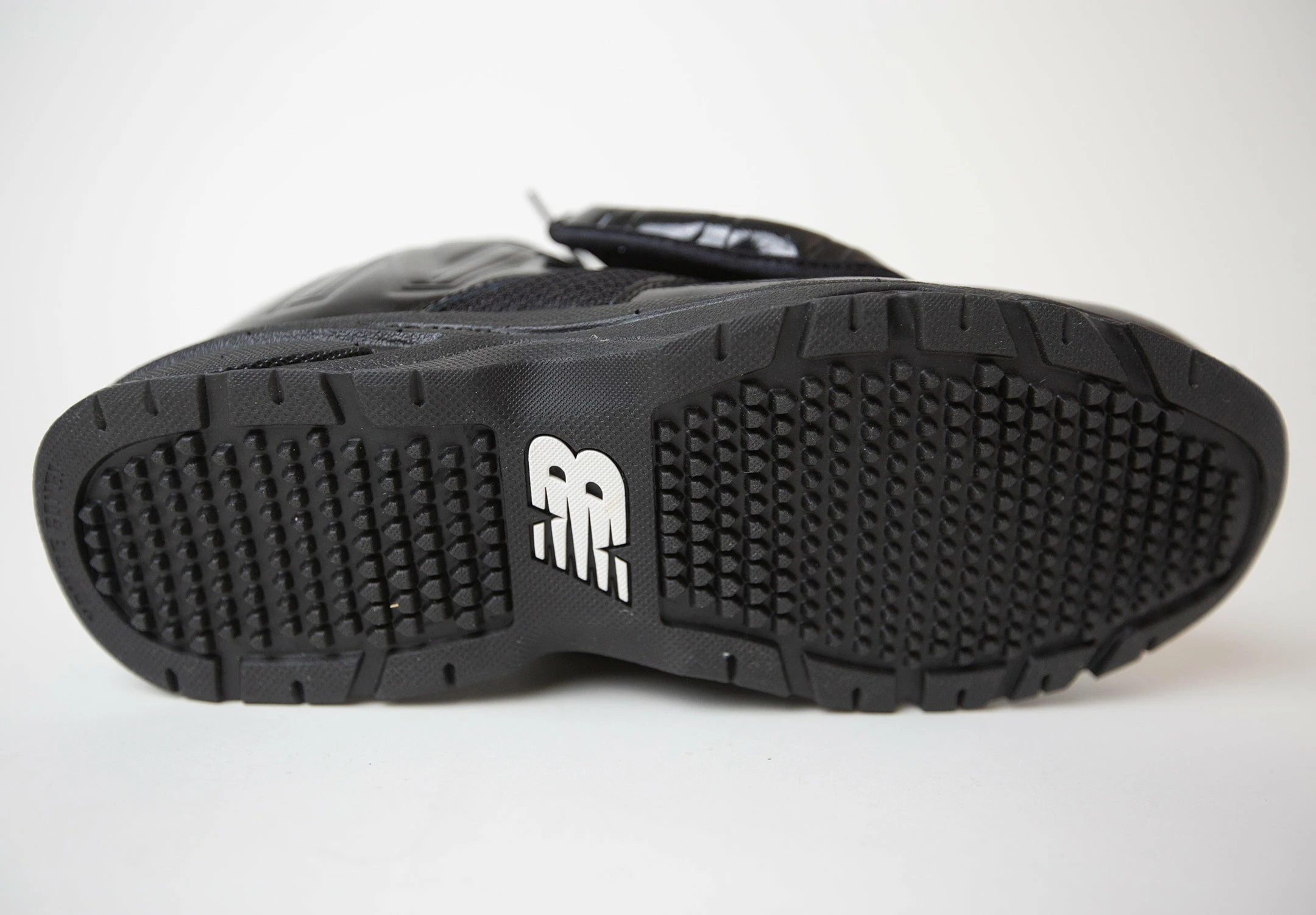 New Balance Low-Cut Plate Shoe 6 New Balance Low-Cut Plate Shoe - Image 4