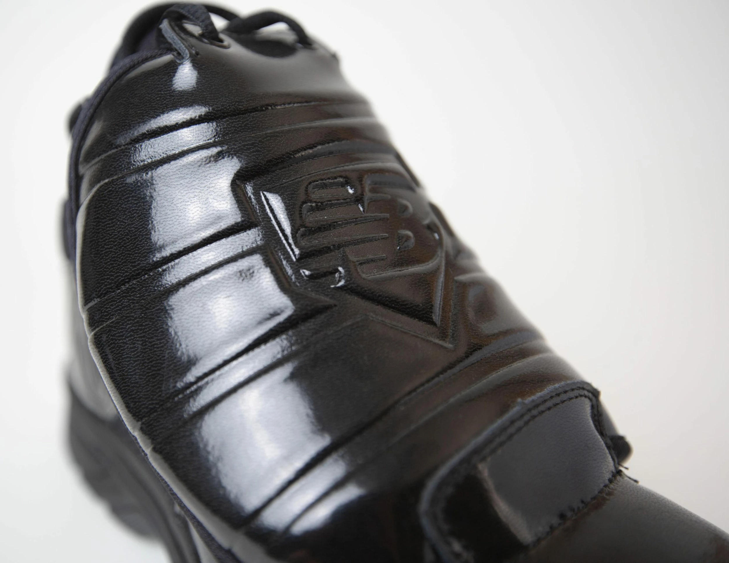 New Balance Mid-Cut Plate Shoe 3 New Balance Mid-Cut Plate Shoe